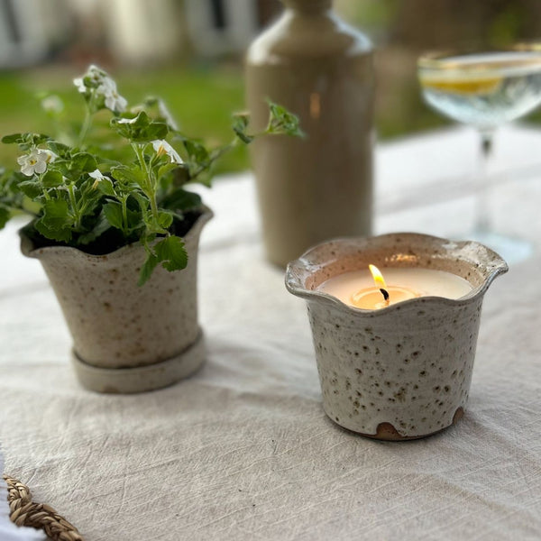 Scalloped garden Candle